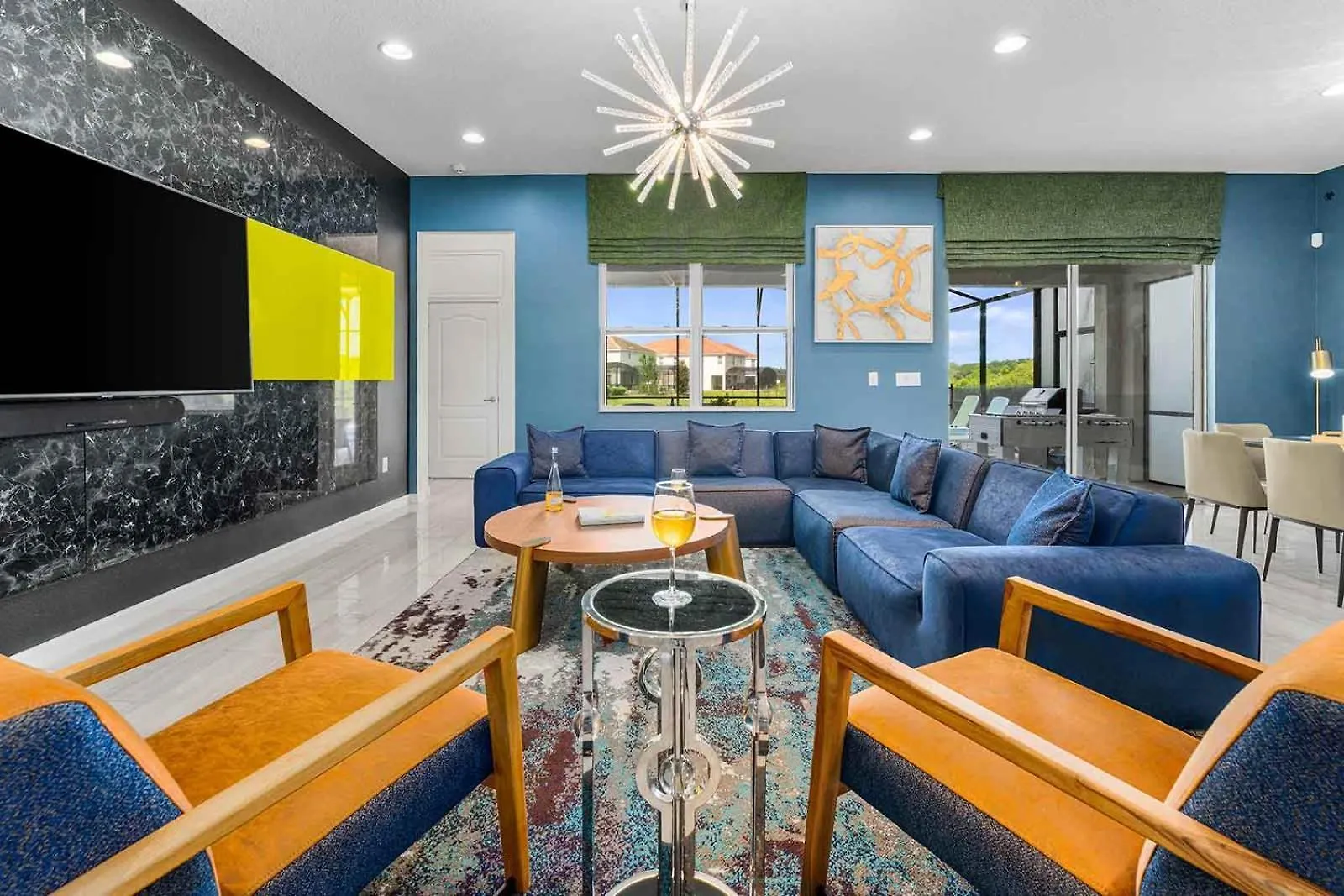 Villa Near Parks With Bball Theme Br, Arcade, Theater Davenport