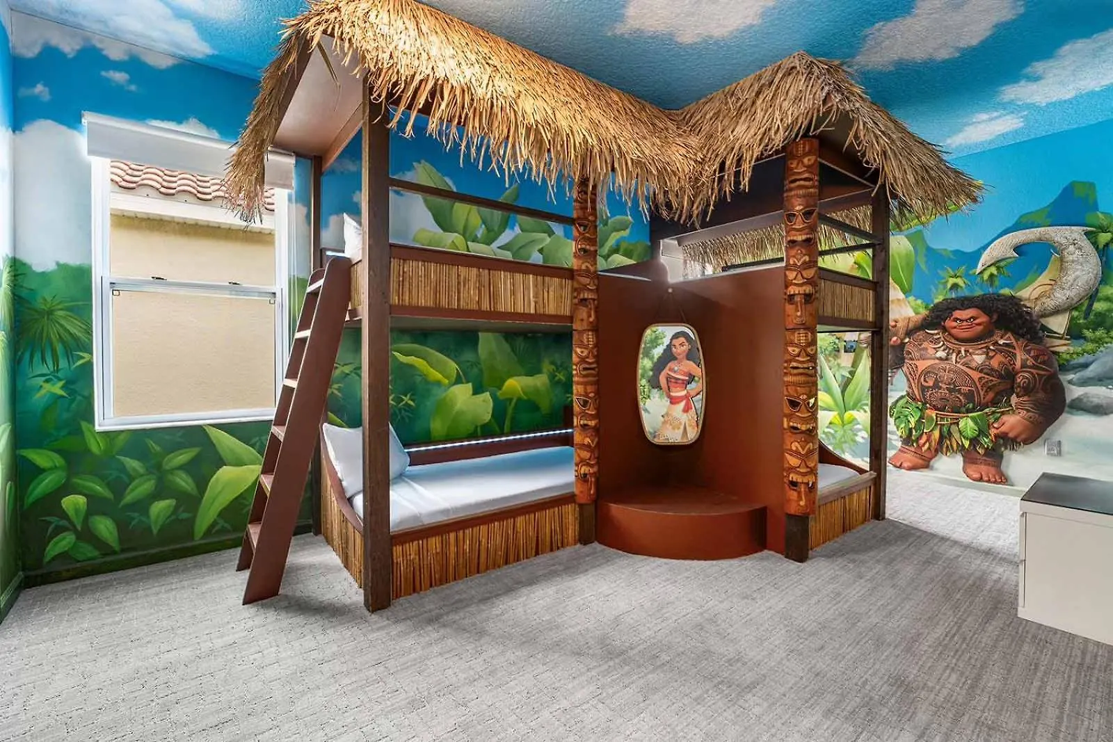 Villa Near Parks With Bball Theme Br, Arcade, Theater Davenport