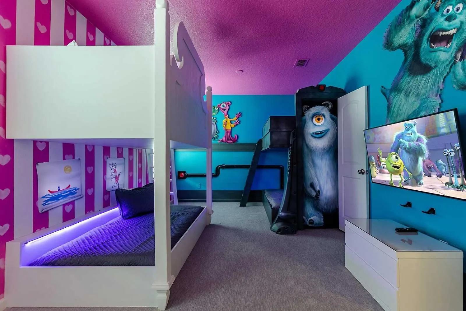 Villa Near Parks With Bball Theme Br, Arcade, Theater Davenport