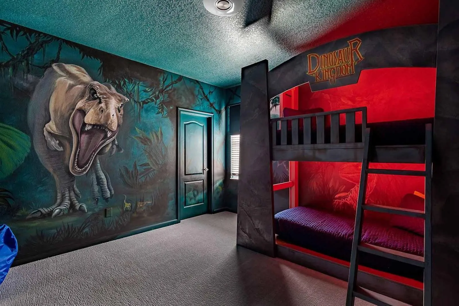 Villa Near Parks With Bball Theme Br, Arcade, Theater Davenport