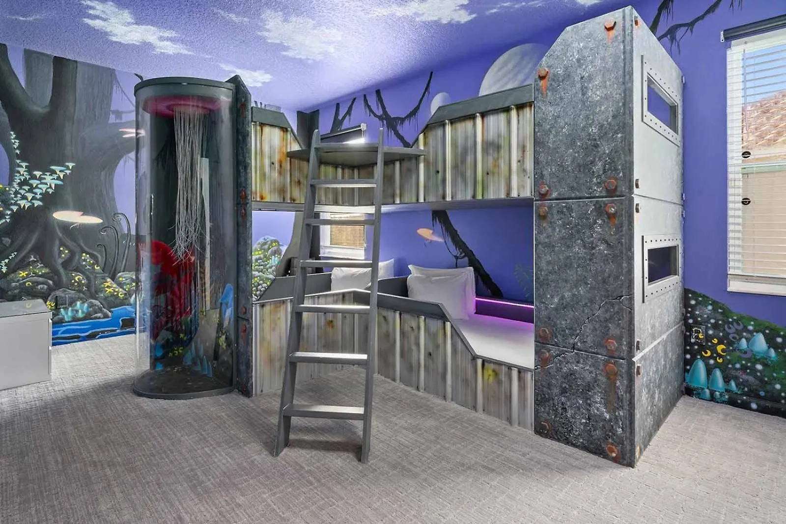 Villa Near Parks With Bball Theme Br, Arcade, Theater Davenport 0*,